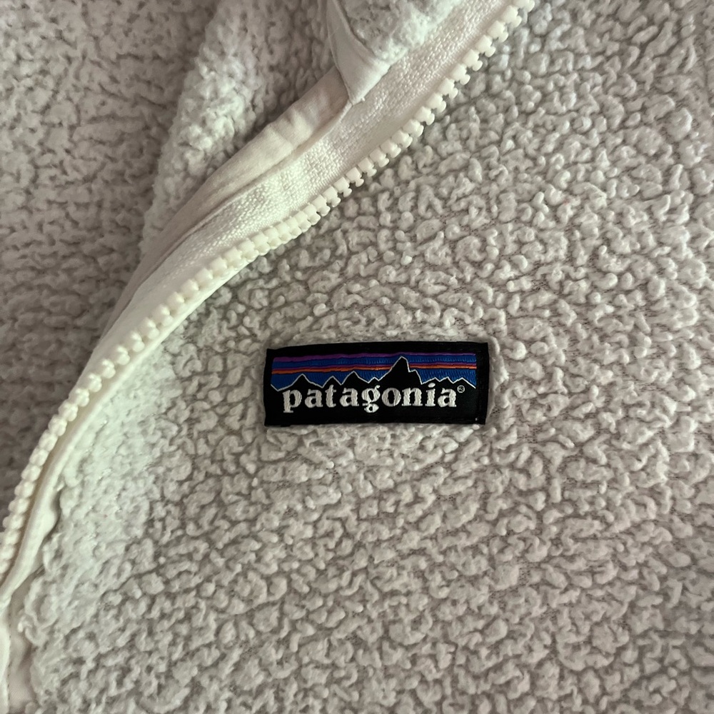 Woman’s Patagonia fleece